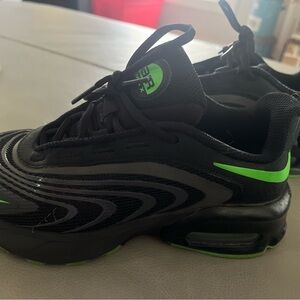 Nike Kids Black and Neon Green Sneakers